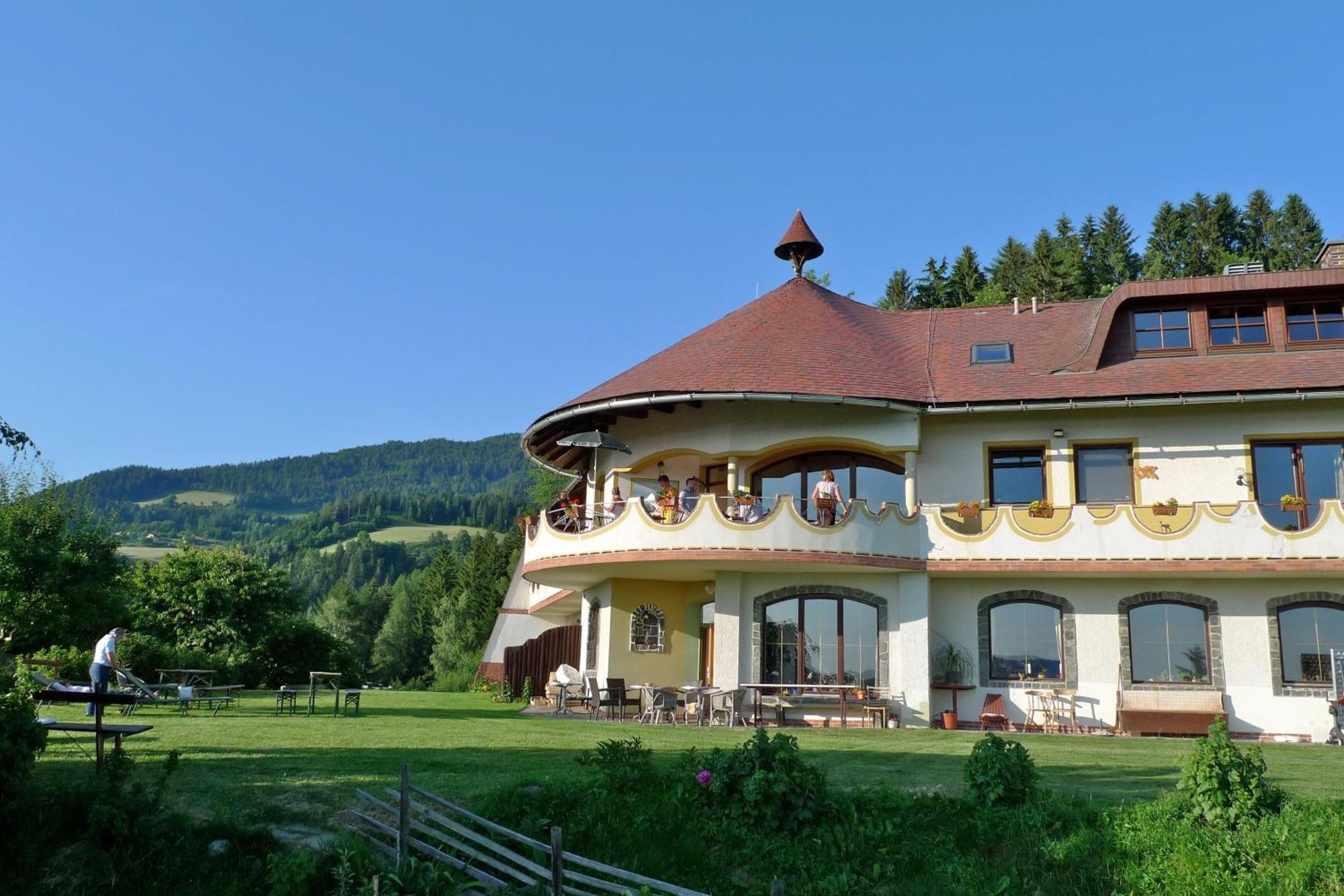 Biolandhaus Arche Eberstein Ngoại thất bức ảnh